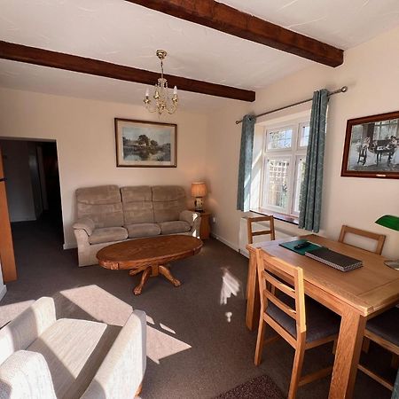 Hunston Mill Self Catering Dog Stay For Free Chichester Eksteriør bilde
