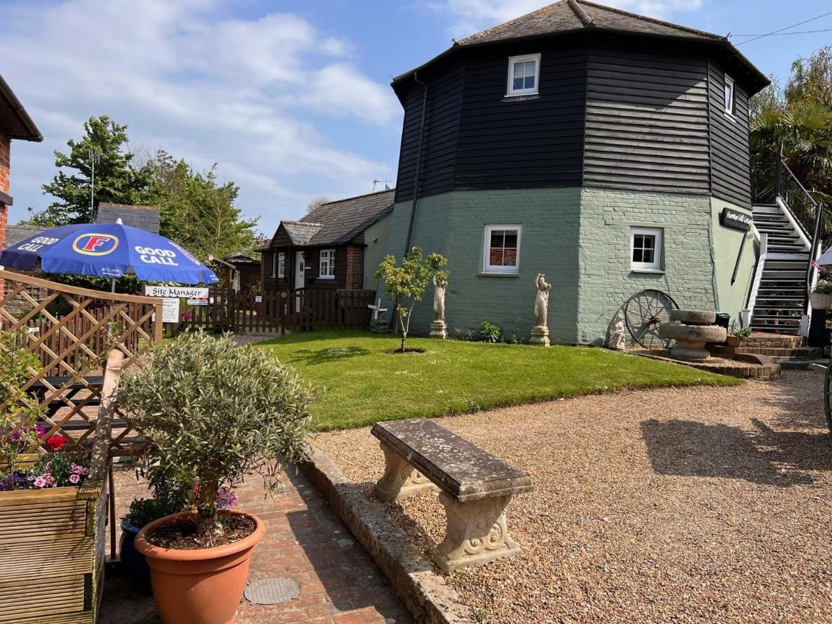 Hunston Mill Self Catering Dog Stay For Free Chichester Eksteriør bilde