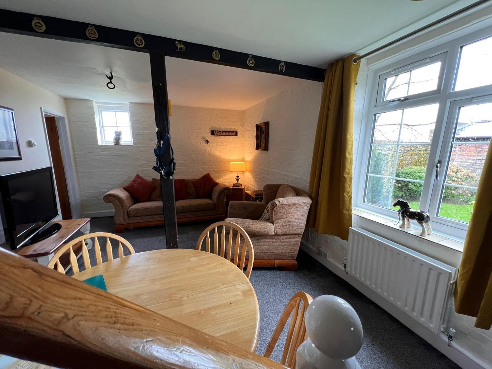 Hunston Mill Self Catering Dog Stay For Free Chichester Eksteriør bilde