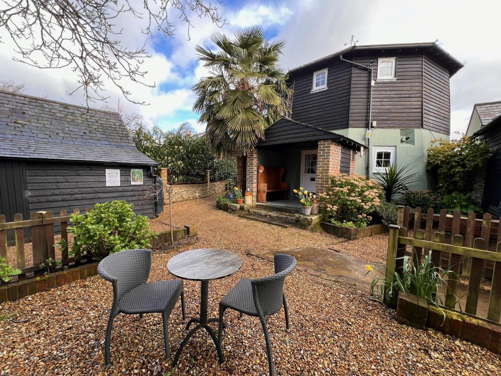 Hunston Mill Self Catering Dog Stay For Free Chichester Eksteriør bilde