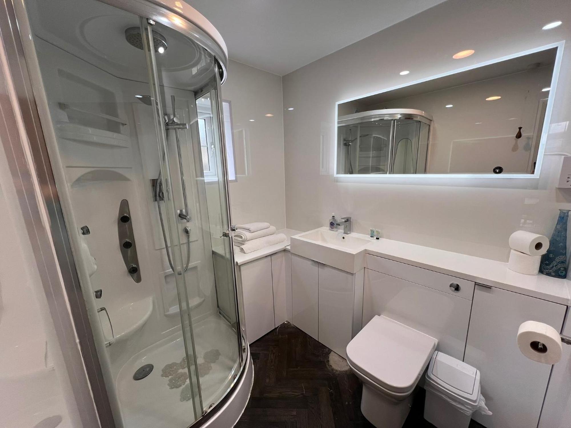 Hunston Mill Self Catering Dog Stay For Free Chichester Eksteriør bilde