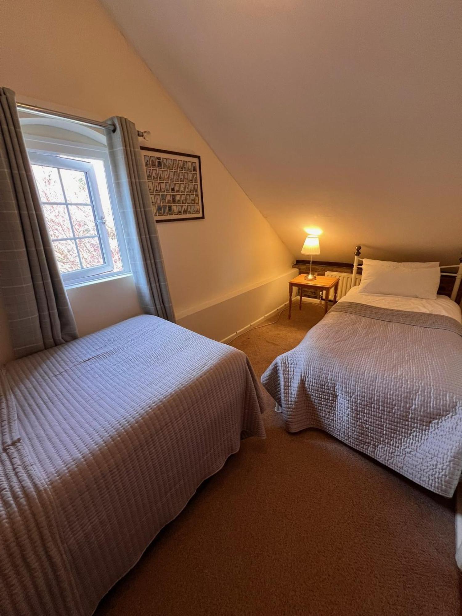 Hunston Mill Self Catering Dog Stay For Free Chichester Eksteriør bilde