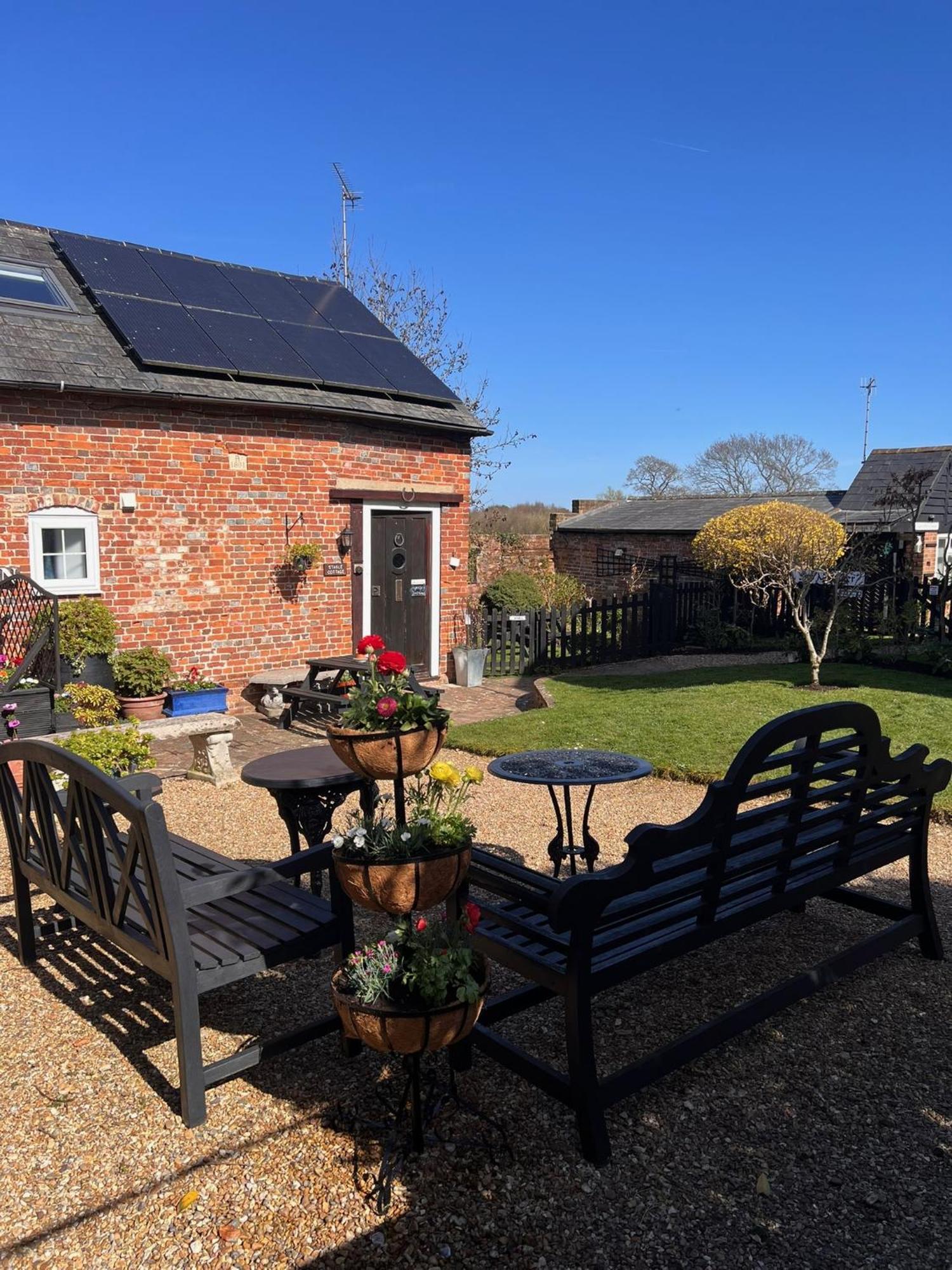 Hunston Mill Self Catering Dog Stay For Free Chichester Eksteriør bilde