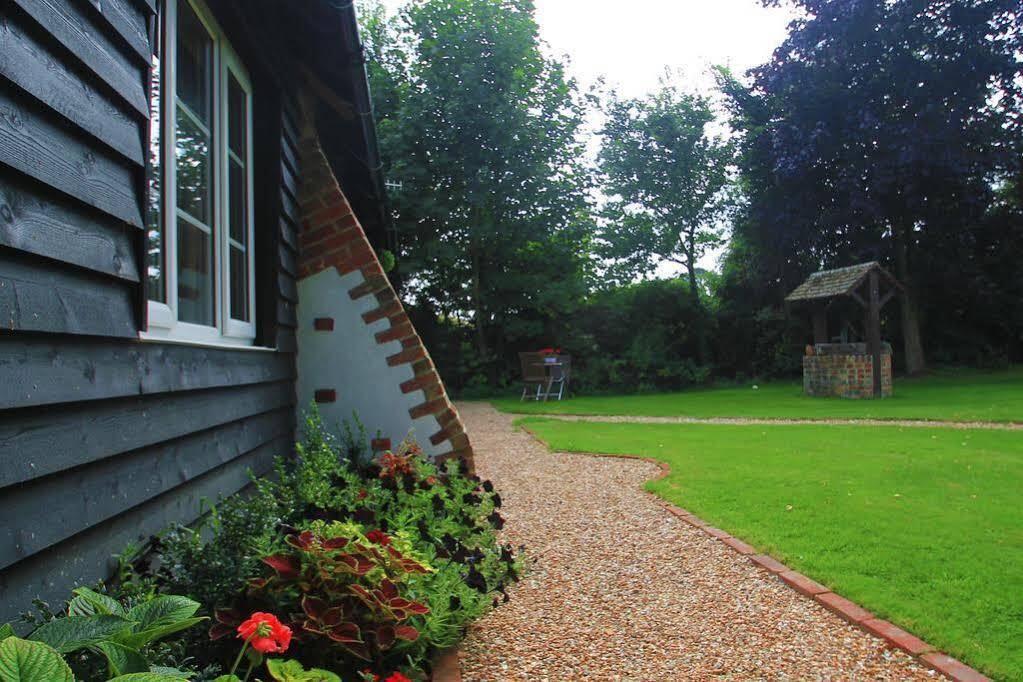 Hunston Mill Self Catering Dog Stay For Free Chichester Eksteriør bilde