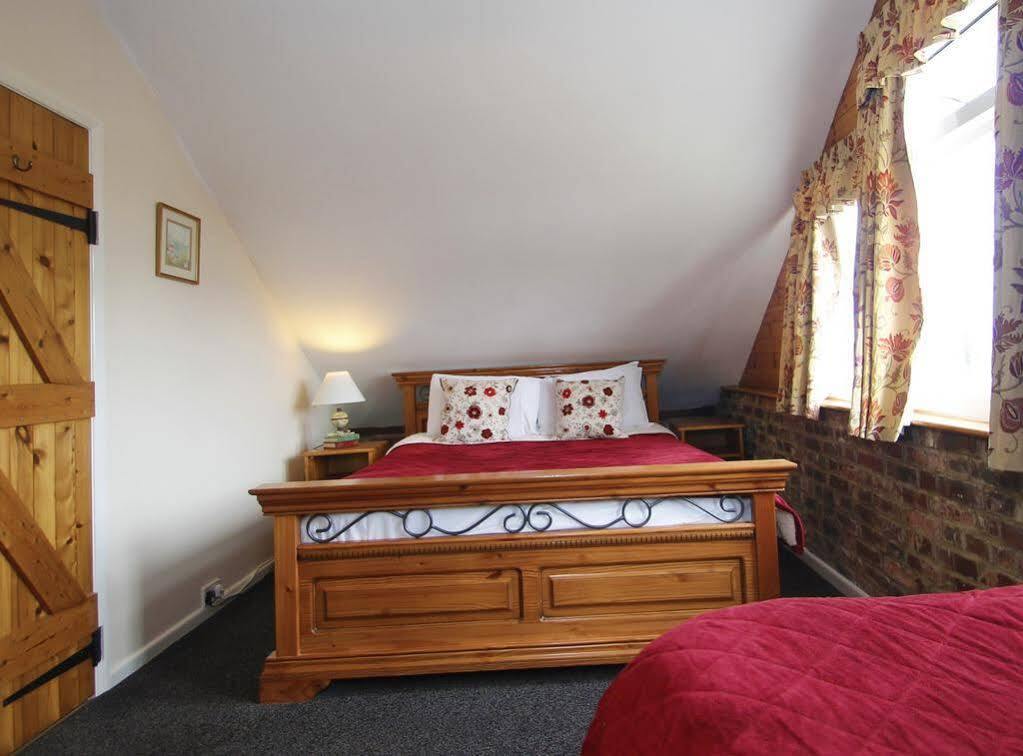 Hunston Mill Self Catering Dog Stay For Free Chichester Eksteriør bilde